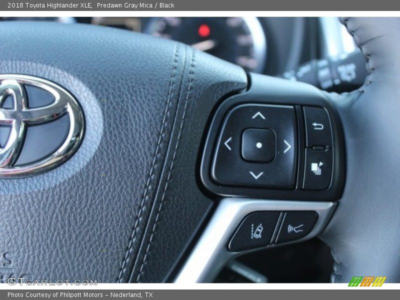Predawn Gray Mica / Black 2018 Toyota Highlander XLE