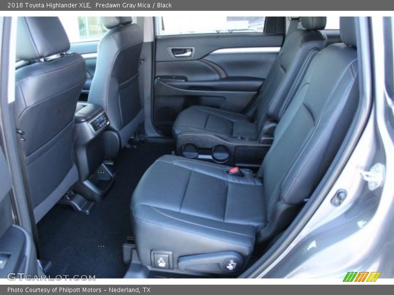 Predawn Gray Mica / Black 2018 Toyota Highlander XLE