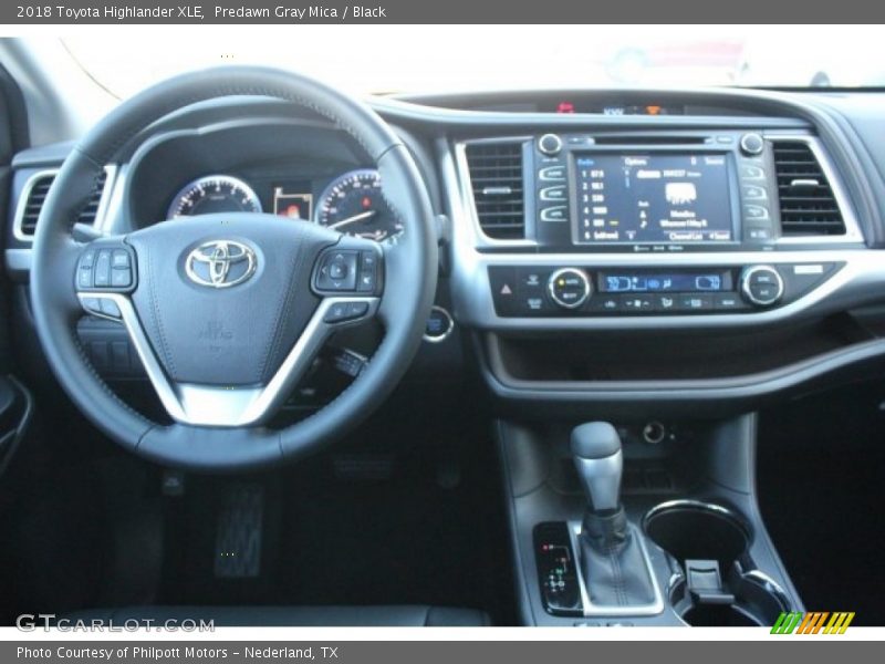 Predawn Gray Mica / Black 2018 Toyota Highlander XLE