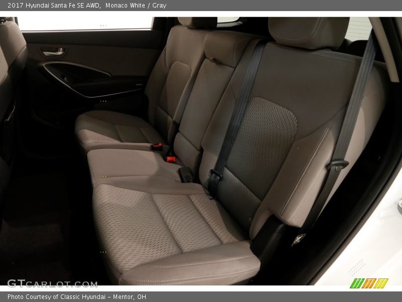 Monaco White / Gray 2017 Hyundai Santa Fe SE AWD