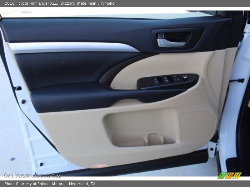 Blizzard White Pearl / Almond 2018 Toyota Highlander XLE