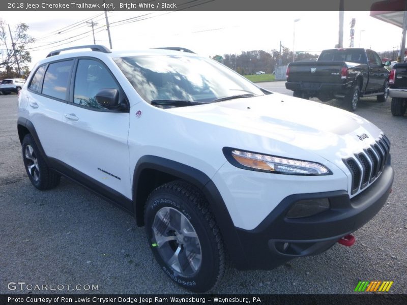 Bright White / Black 2018 Jeep Cherokee Trailhawk 4x4