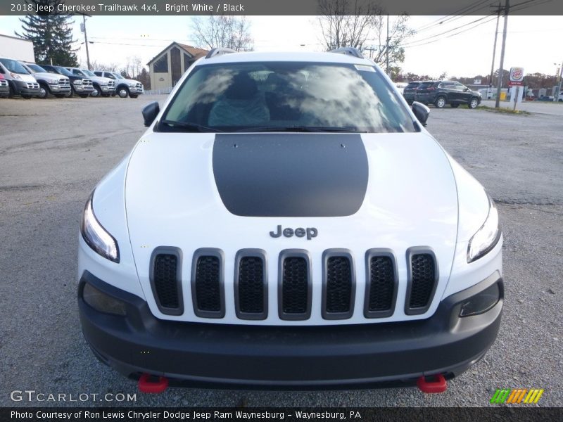 Bright White / Black 2018 Jeep Cherokee Trailhawk 4x4