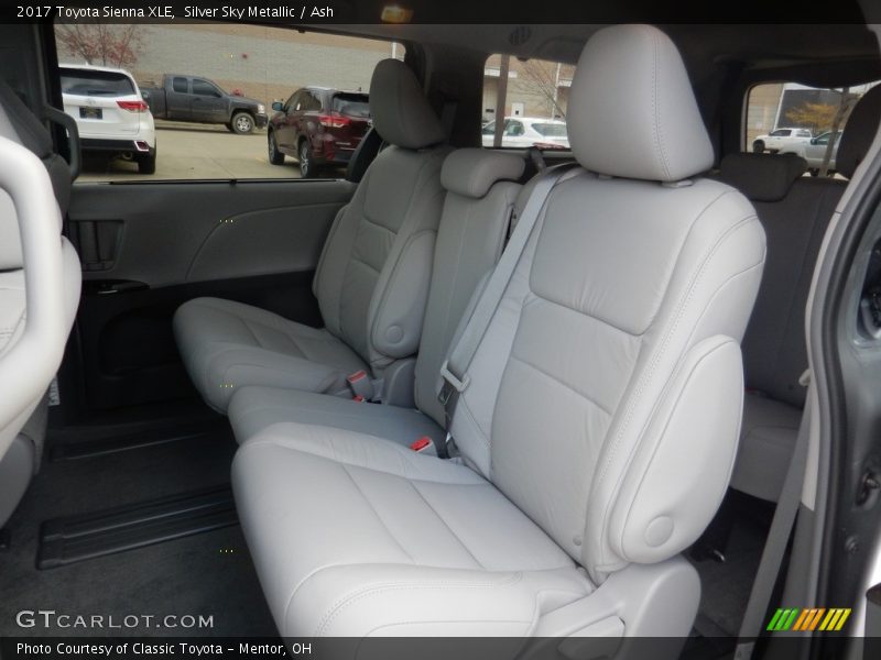 Silver Sky Metallic / Ash 2017 Toyota Sienna XLE