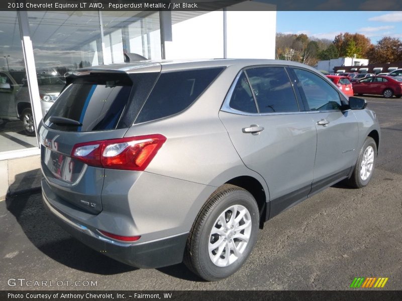 Pepperdust Metallic / Jet Black 2018 Chevrolet Equinox LT AWD