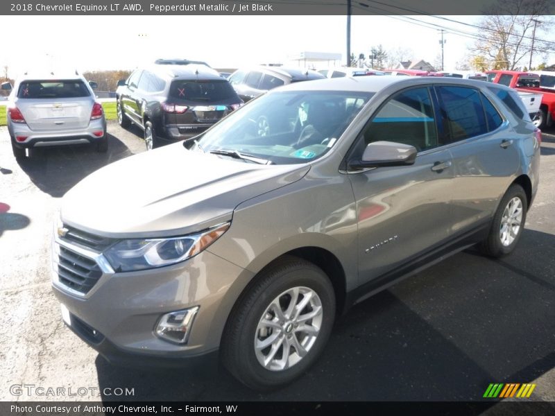 Pepperdust Metallic / Jet Black 2018 Chevrolet Equinox LT AWD