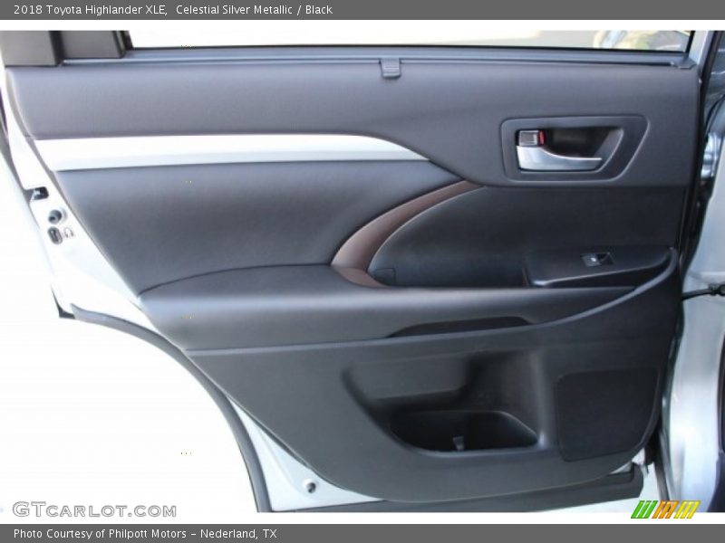 Celestial Silver Metallic / Black 2018 Toyota Highlander XLE