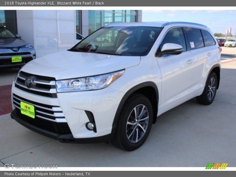 Blizzard White Pearl / Black 2018 Toyota Highlander XLE