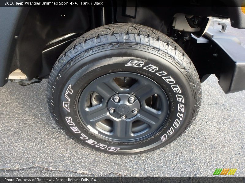 Tank / Black 2016 Jeep Wrangler Unlimited Sport 4x4