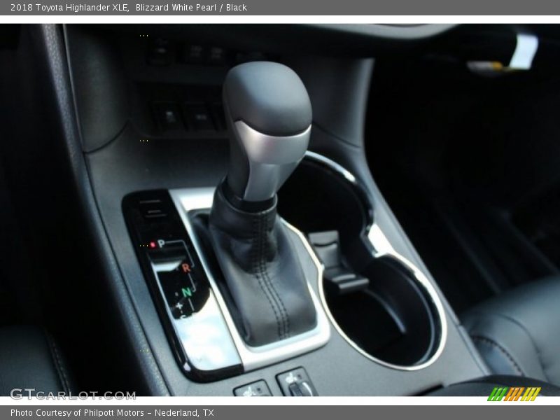 Blizzard White Pearl / Black 2018 Toyota Highlander XLE