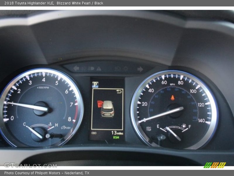 Blizzard White Pearl / Black 2018 Toyota Highlander XLE