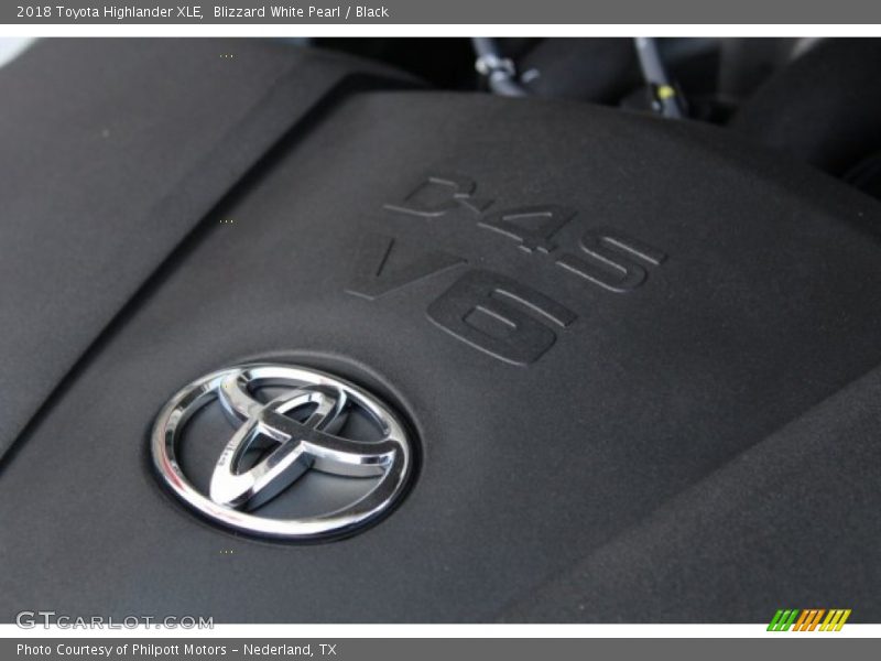 Blizzard White Pearl / Black 2018 Toyota Highlander XLE
