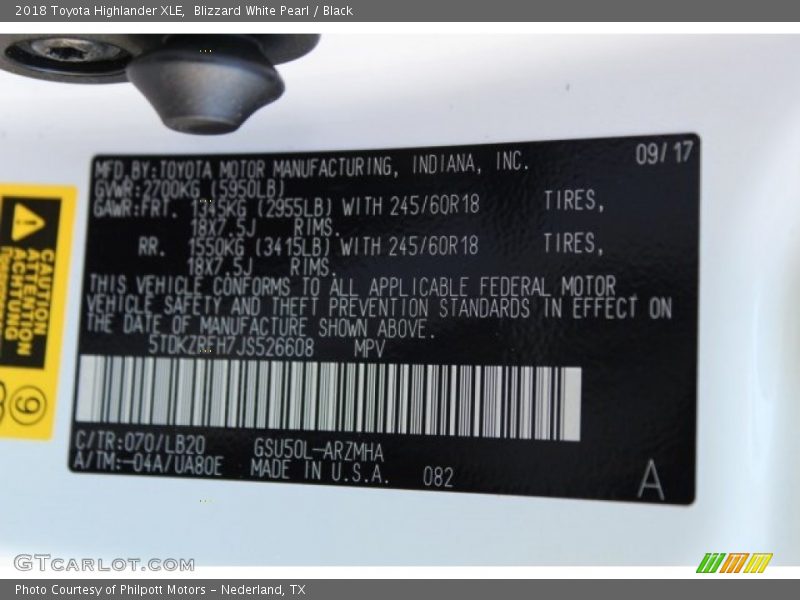 Blizzard White Pearl / Black 2018 Toyota Highlander XLE