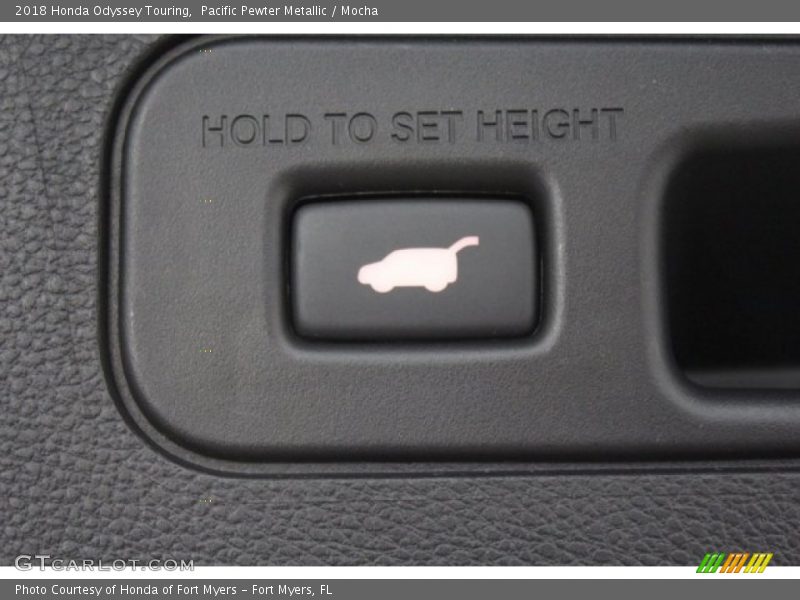 Pacific Pewter Metallic / Mocha 2018 Honda Odyssey Touring