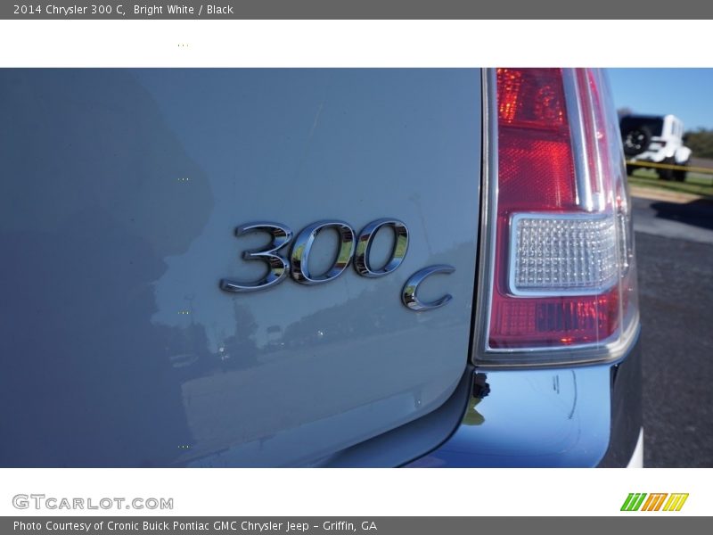 Bright White / Black 2014 Chrysler 300 C