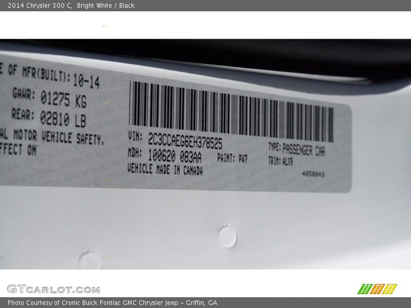Bright White / Black 2014 Chrysler 300 C