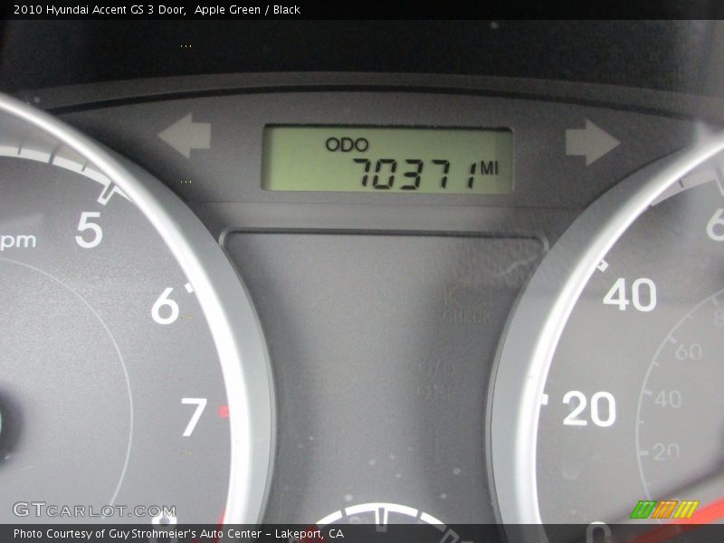 Apple Green / Black 2010 Hyundai Accent GS 3 Door
