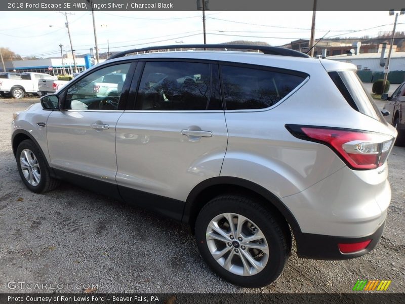 Ingot Silver / Charcoal Black 2018 Ford Escape SE 4WD
