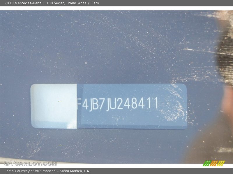 Polar White / Black 2018 Mercedes-Benz C 300 Sedan