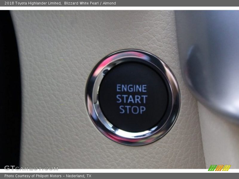 Blizzard White Pearl / Almond 2018 Toyota Highlander Limited