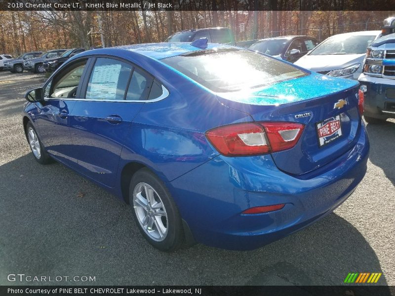 Kinetic Blue Metallic / Jet Black 2018 Chevrolet Cruze LT