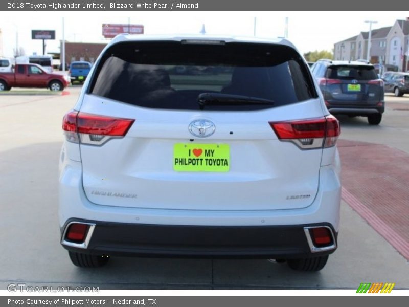 Blizzard White Pearl / Almond 2018 Toyota Highlander Limited