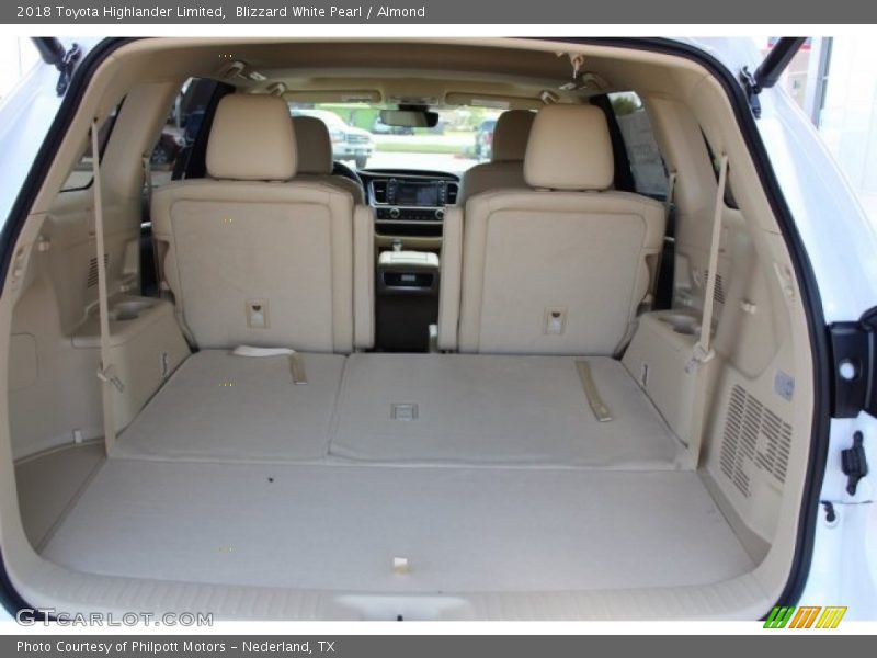 Blizzard White Pearl / Almond 2018 Toyota Highlander Limited