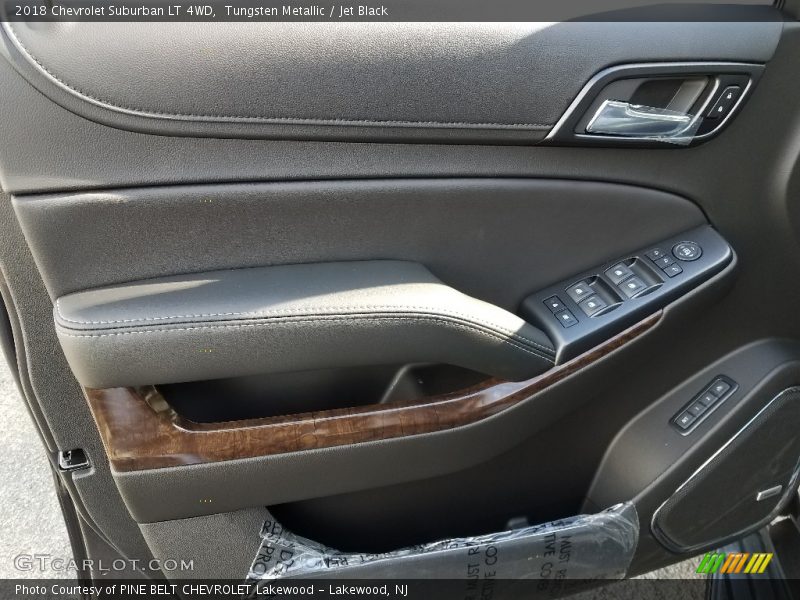Tungsten Metallic / Jet Black 2018 Chevrolet Suburban LT 4WD