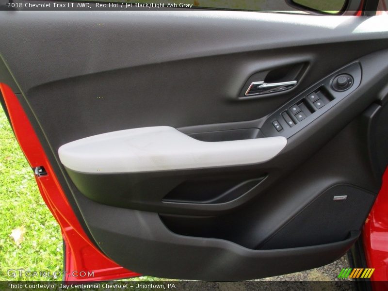 Red Hot / Jet Black/Light Ash Gray 2018 Chevrolet Trax LT AWD