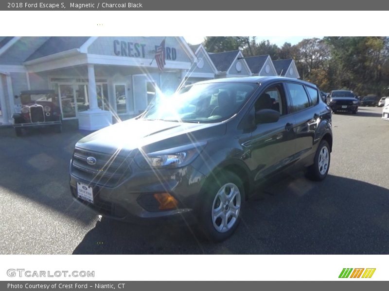 Magnetic / Charcoal Black 2018 Ford Escape S