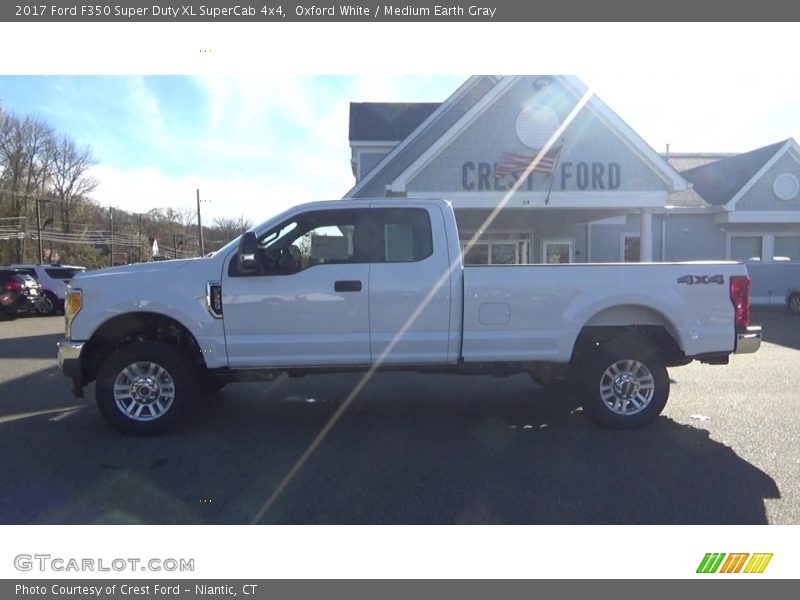 Oxford White / Medium Earth Gray 2017 Ford F350 Super Duty XL SuperCab 4x4