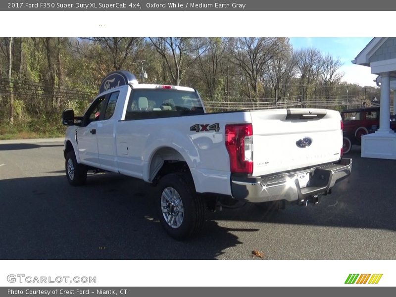 Oxford White / Medium Earth Gray 2017 Ford F350 Super Duty XL SuperCab 4x4