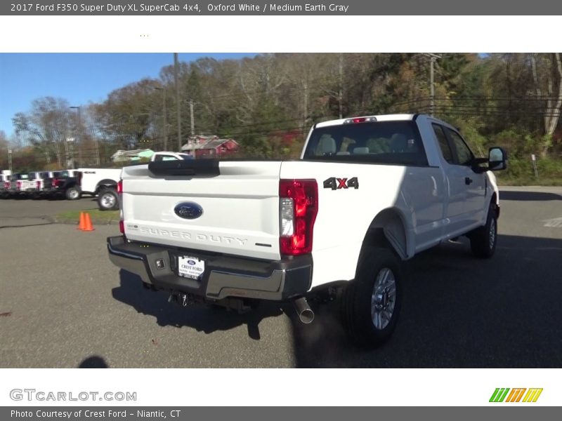 Oxford White / Medium Earth Gray 2017 Ford F350 Super Duty XL SuperCab 4x4