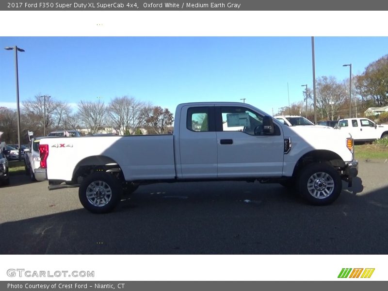 Oxford White / Medium Earth Gray 2017 Ford F350 Super Duty XL SuperCab 4x4