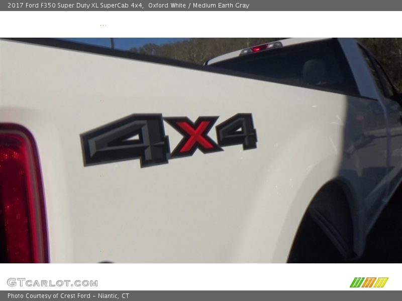 Oxford White / Medium Earth Gray 2017 Ford F350 Super Duty XL SuperCab 4x4
