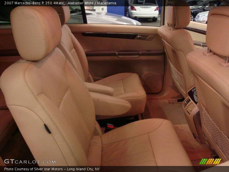 Alabaster White / Macadamia 2007 Mercedes-Benz R 350 4Matic