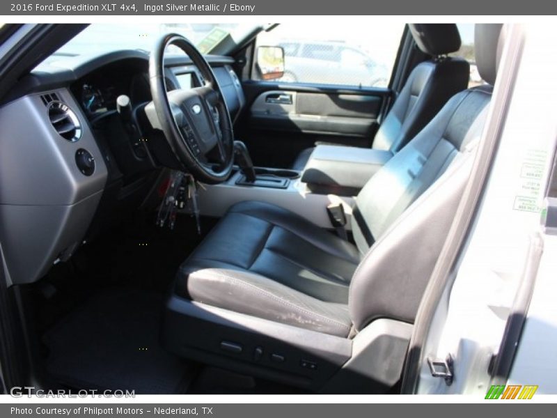 Ingot Silver Metallic / Ebony 2016 Ford Expedition XLT 4x4