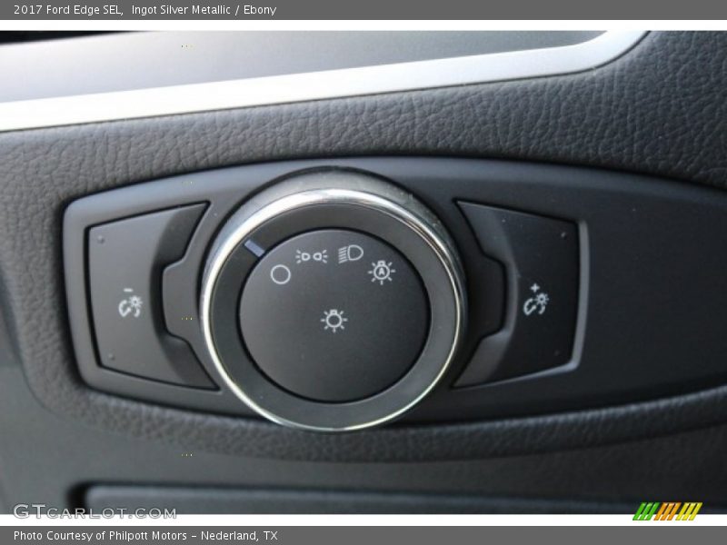 Ingot Silver Metallic / Ebony 2017 Ford Edge SEL