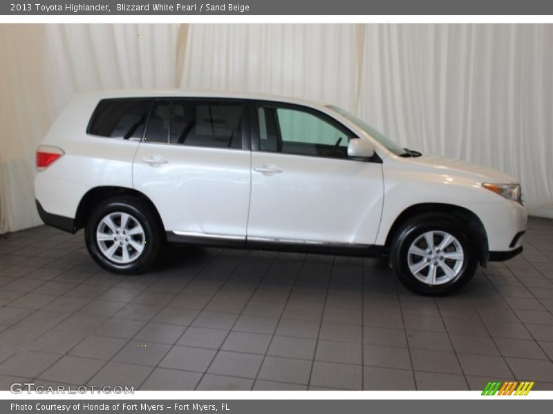 Blizzard White Pearl / Sand Beige 2013 Toyota Highlander