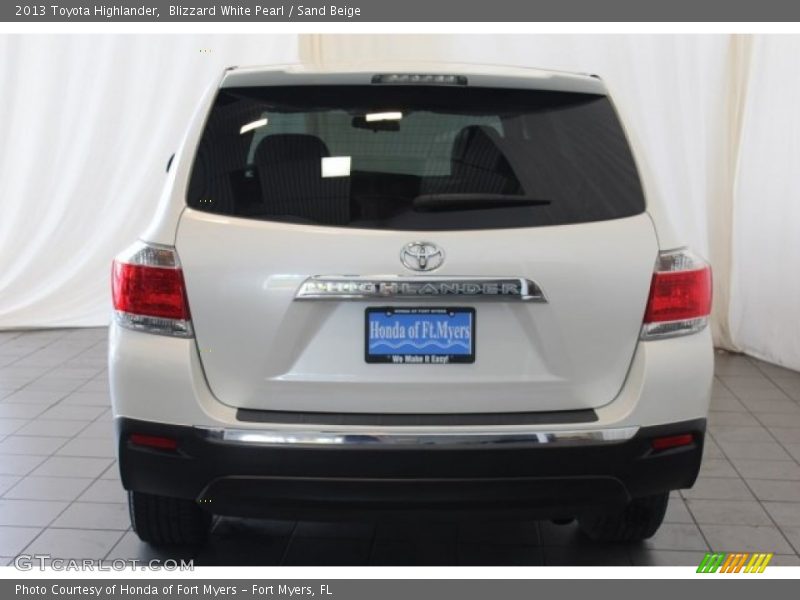 Blizzard White Pearl / Sand Beige 2013 Toyota Highlander