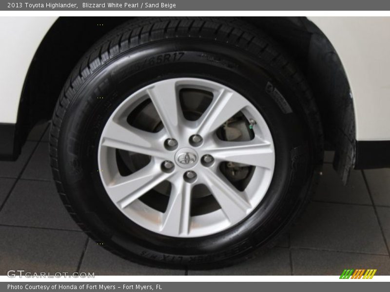 Blizzard White Pearl / Sand Beige 2013 Toyota Highlander