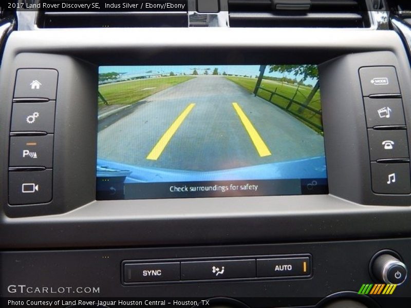 Indus Silver / Ebony/Ebony 2017 Land Rover Discovery SE