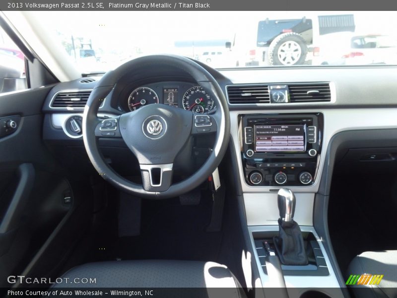 Platinum Gray Metallic / Titan Black 2013 Volkswagen Passat 2.5L SE