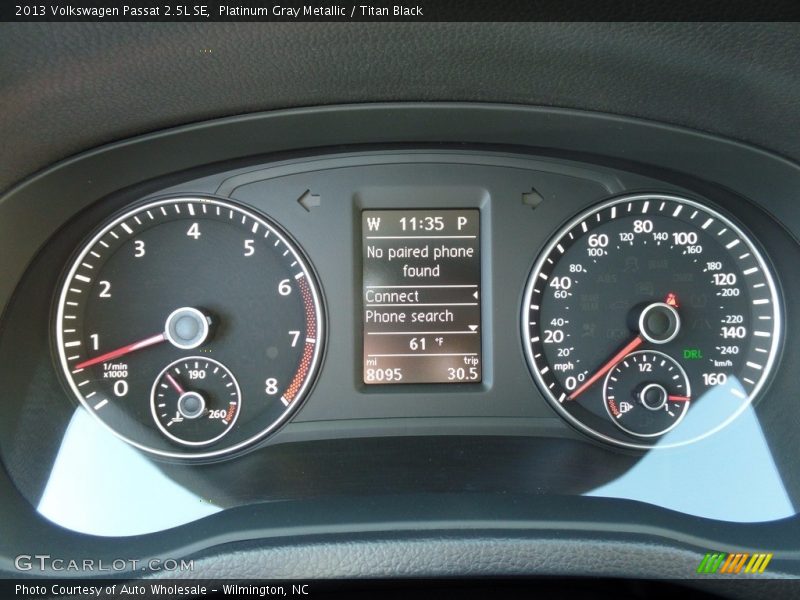 Platinum Gray Metallic / Titan Black 2013 Volkswagen Passat 2.5L SE