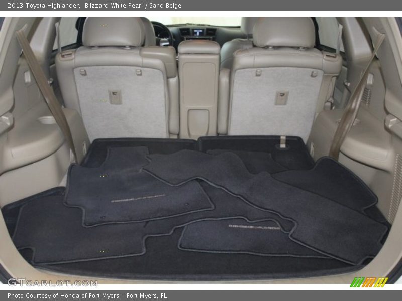 Blizzard White Pearl / Sand Beige 2013 Toyota Highlander