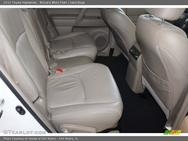 Blizzard White Pearl / Sand Beige 2013 Toyota Highlander