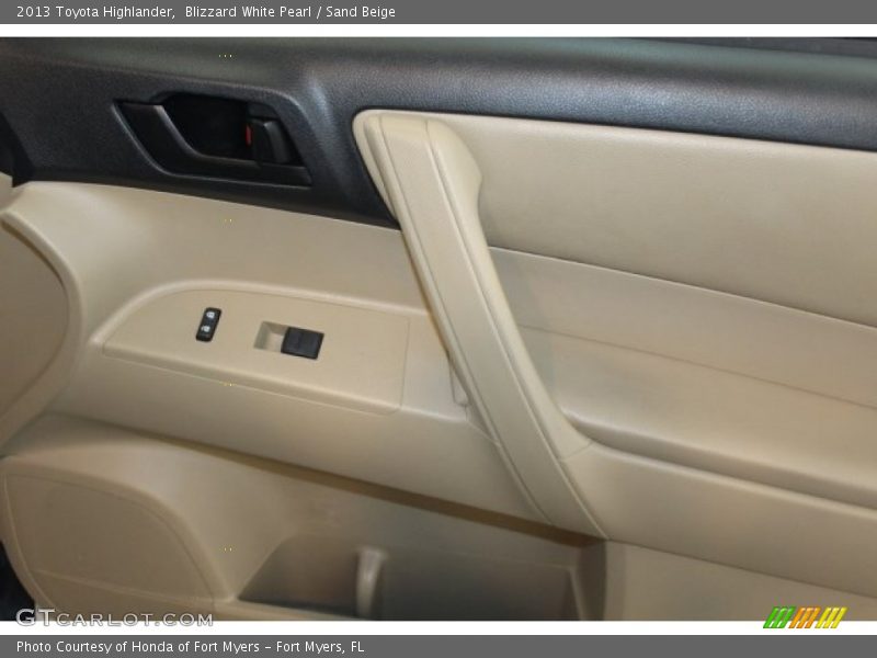 Blizzard White Pearl / Sand Beige 2013 Toyota Highlander