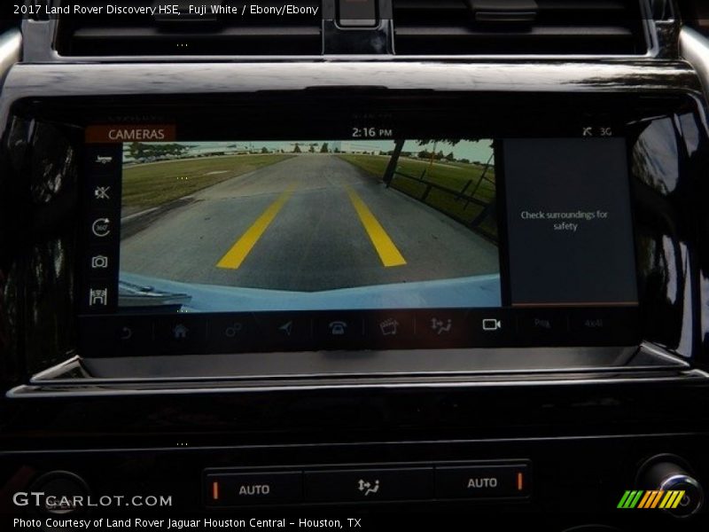 Fuji White / Ebony/Ebony 2017 Land Rover Discovery HSE