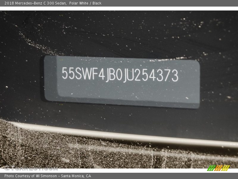 Polar White / Black 2018 Mercedes-Benz C 300 Sedan