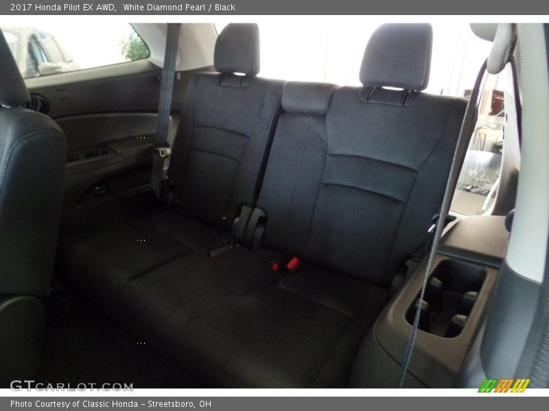 White Diamond Pearl / Black 2017 Honda Pilot EX AWD